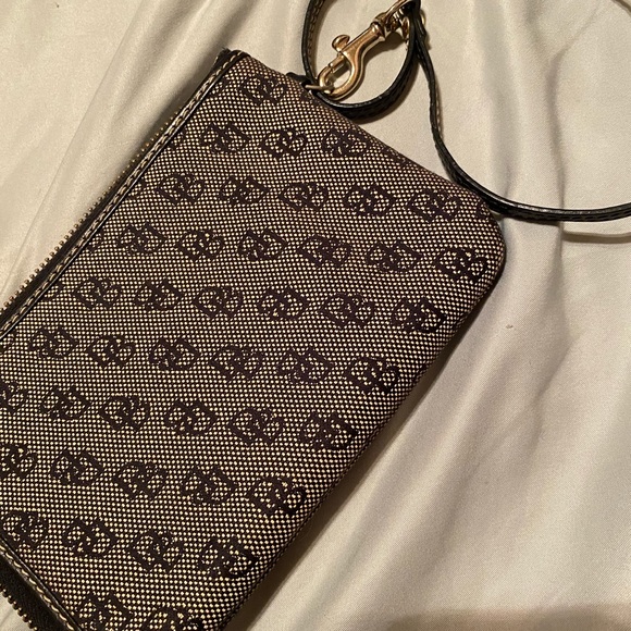 Dooney & Bourke Small Wrislet - Picture 4 of 5